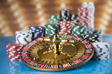 Live dealer table interface on mobile